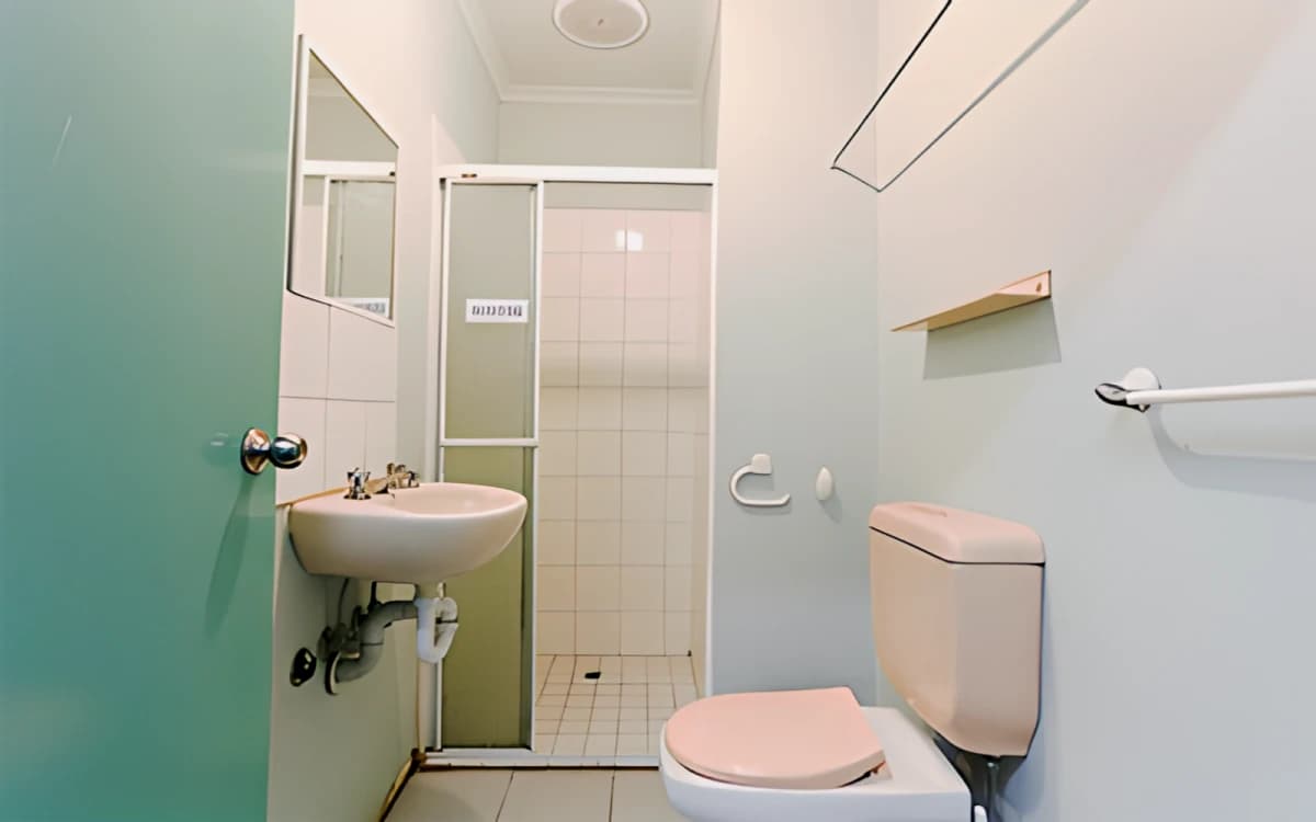 Bouverie Residence image