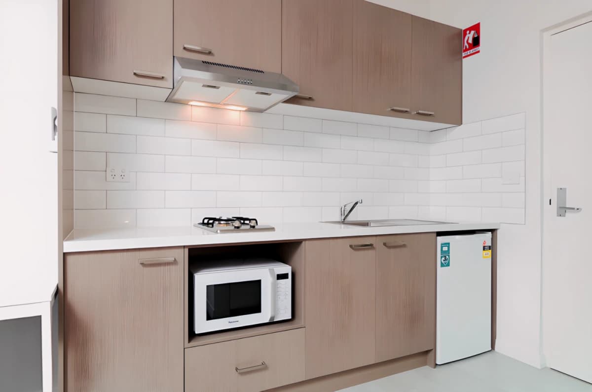77 Elgar Road image