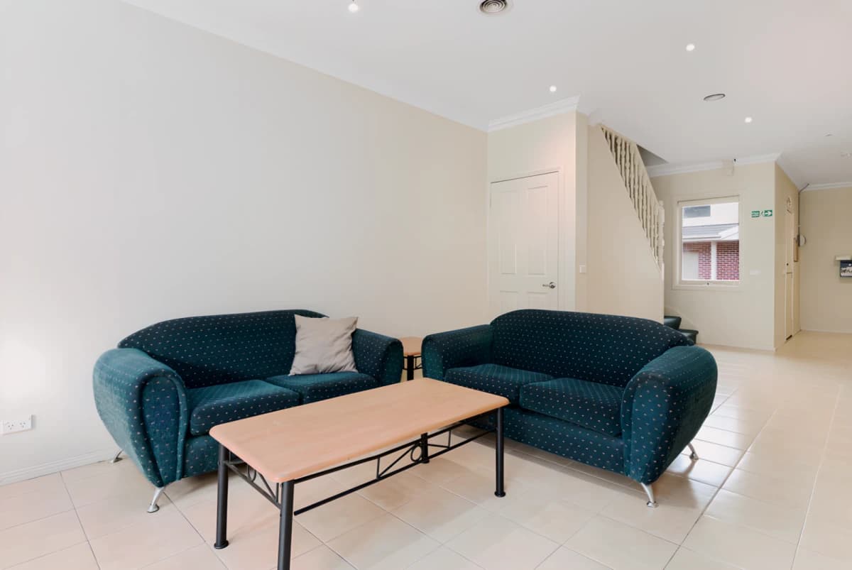 7 White Street image
