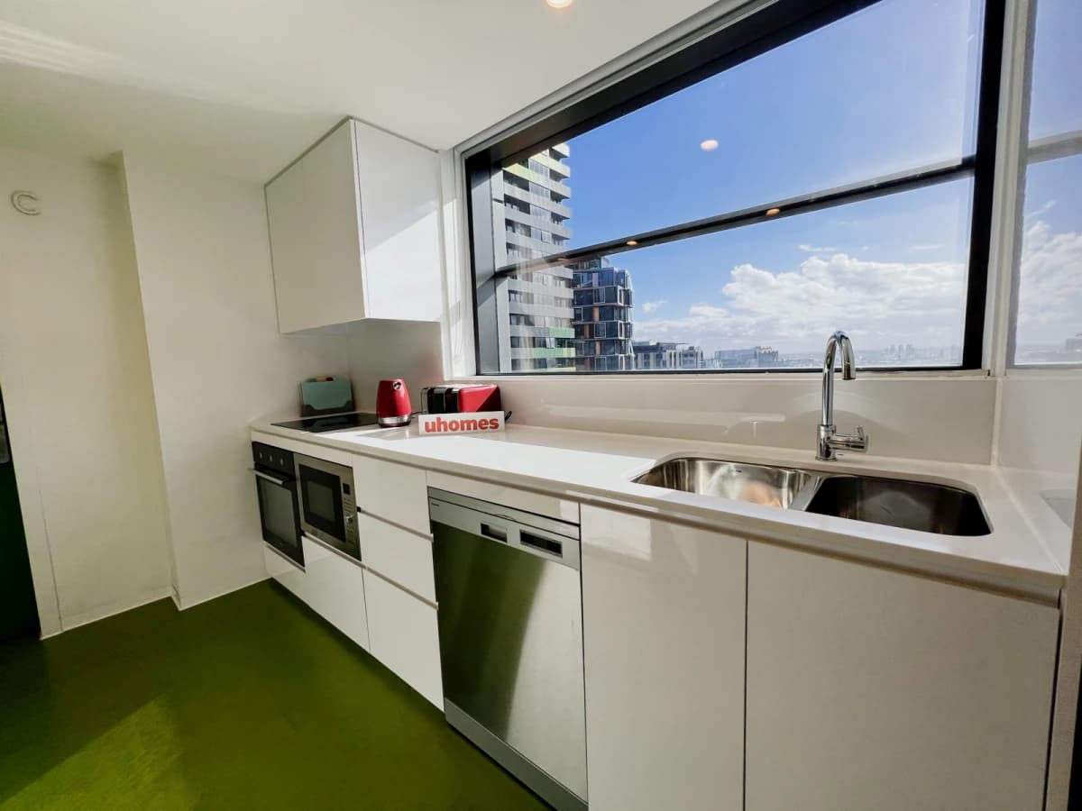 Scape Carlton image