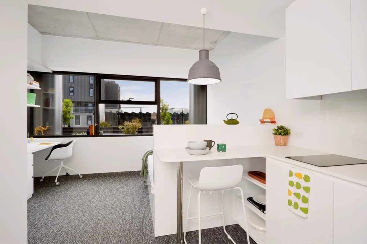 Scape Carlton image