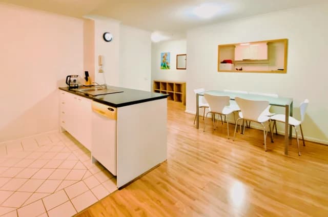 2Bedrooms, 1Bathrooms