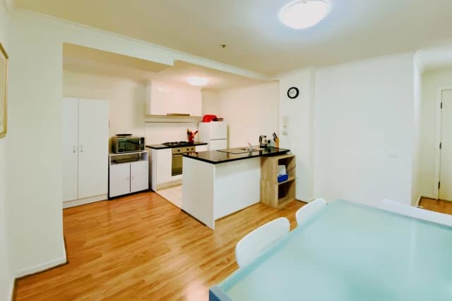 2Bedrooms, 1Bathrooms