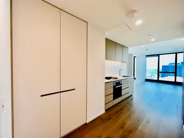 2Bedrooms, 1Bathrooms