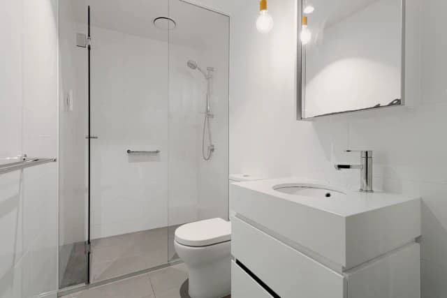 2Bedrooms, 1Bathrooms