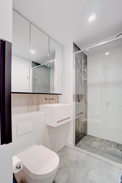 2Bedrooms, 1Bathrooms