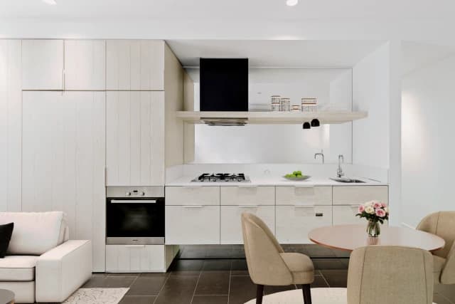 2Bedrooms, 1Bathrooms
