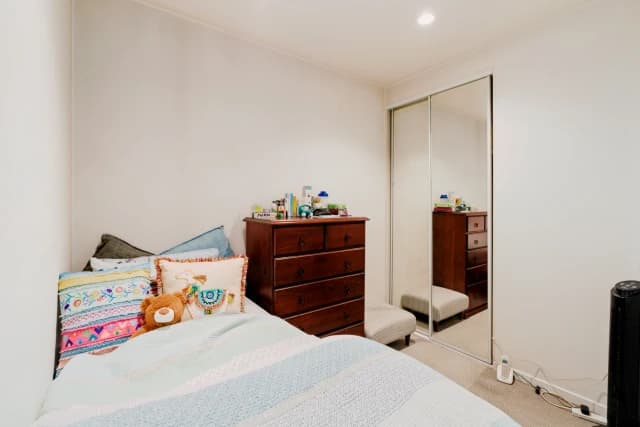 1Bedrooms, 1Bathrooms