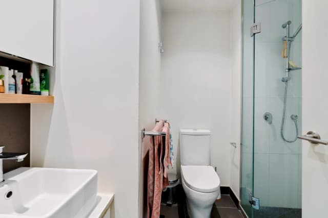 1Bedrooms, 1Bathrooms