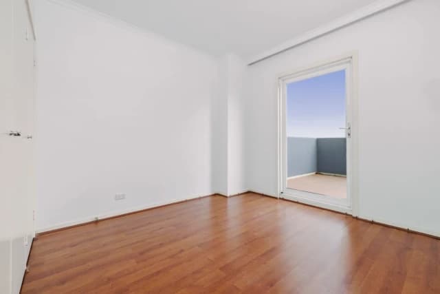 2Bedrooms, 1Bathrooms