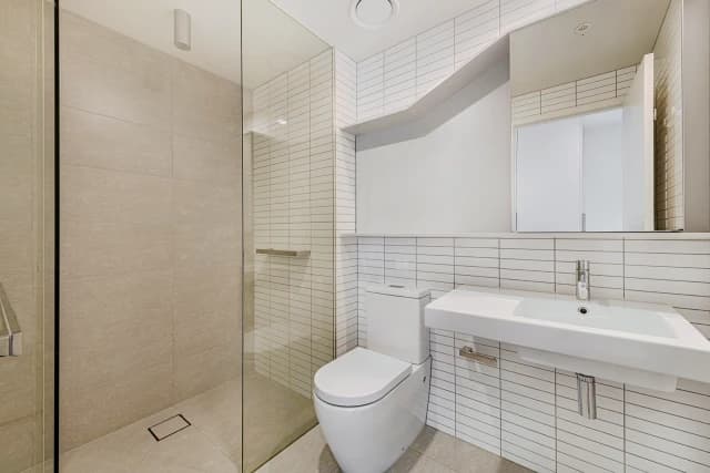 2Bedrooms, 1Bathrooms