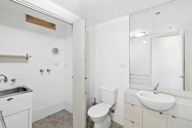2Bedrooms, 2Bathrooms