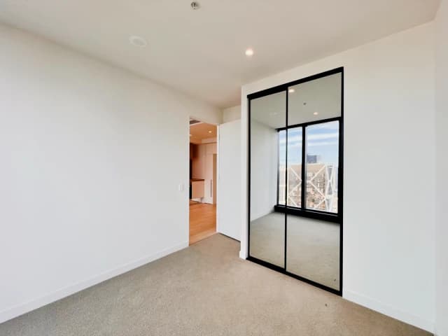 1Bedrooms, 1Bathrooms