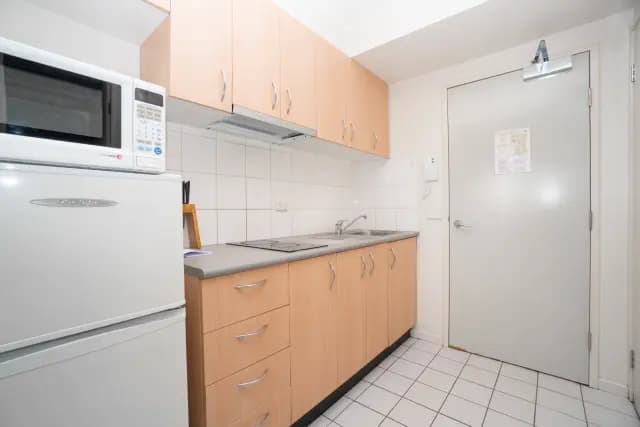 1Bedrooms, 1Bathrooms