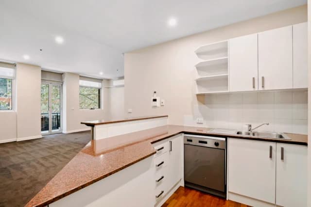 2Bedrooms, 1Bathrooms