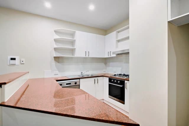 2Bedrooms, 1Bathrooms