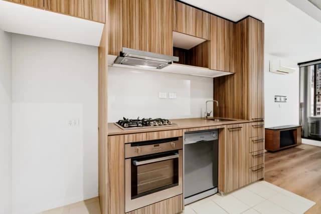 1Bedrooms, 1Bathrooms
