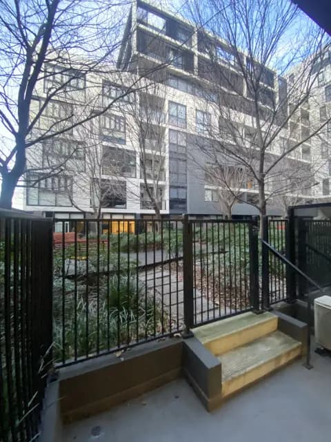 2Bedrooms, 1Bathrooms