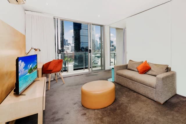 2Bedrooms, 1Bathrooms