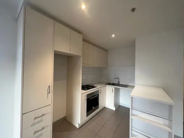 1Bedrooms, 1Bathrooms