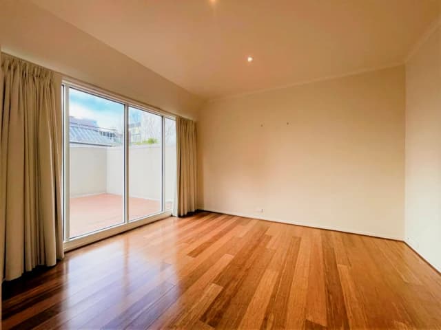 2Bedrooms, 2Bathrooms