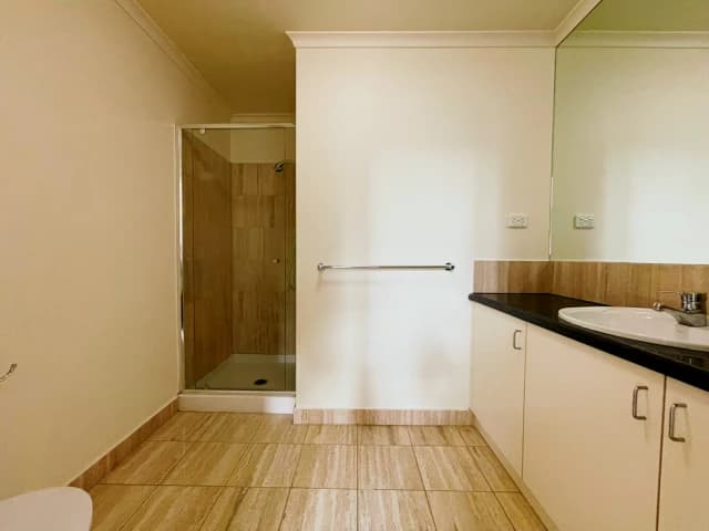 2Bedrooms, 2Bathrooms