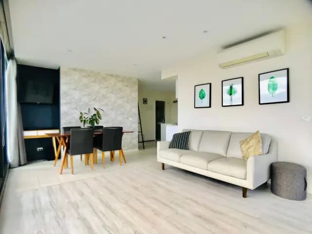 2Bedrooms, 1Bathrooms