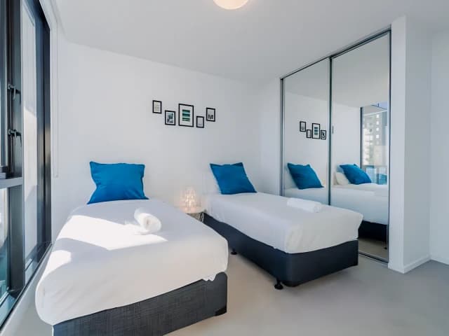 2Bedrooms, 1Bathrooms