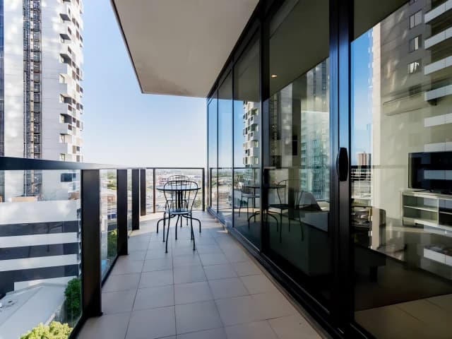 2Bedrooms, 1Bathrooms