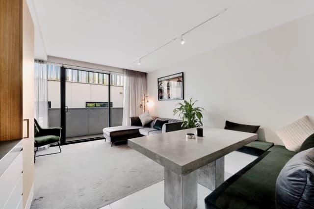 1Bedrooms, 1Bathrooms
