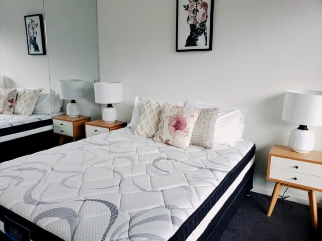 1Bedrooms, 1Bathrooms