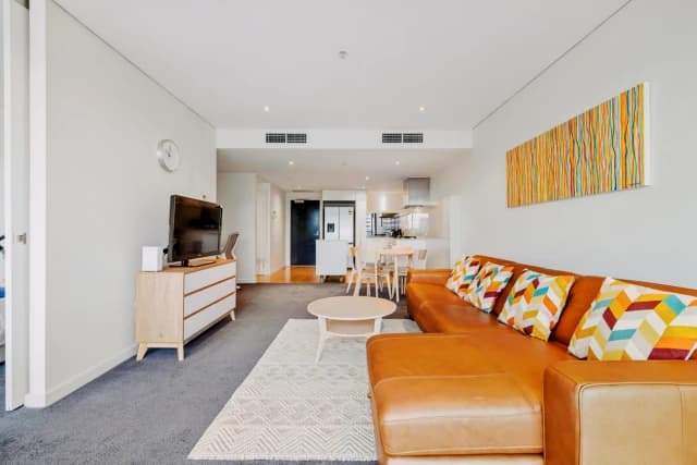 2Bedrooms, 1Bathrooms