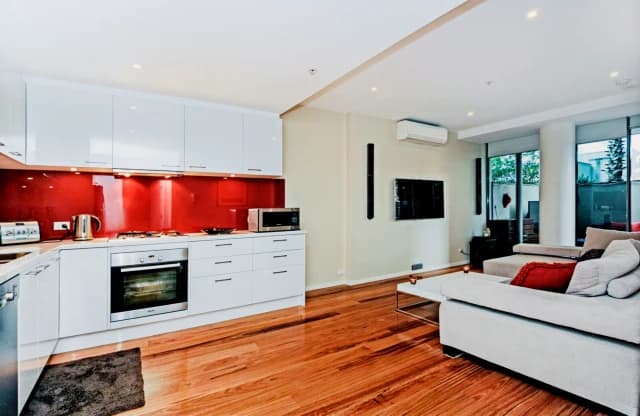 1Bedrooms, 1Bathrooms