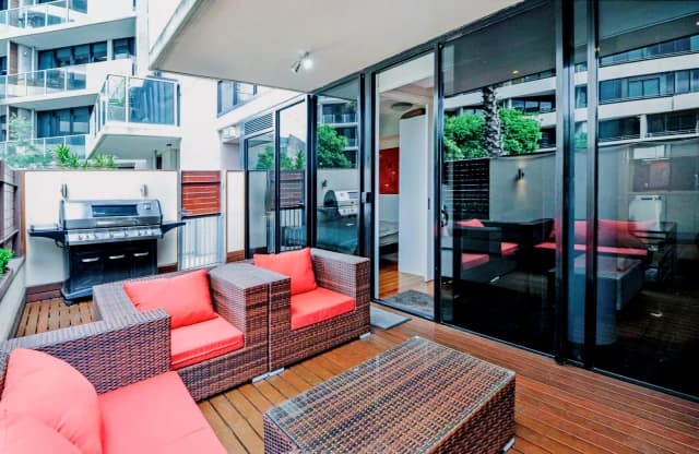 1Bedrooms, 1Bathrooms