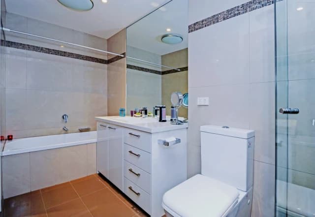 1Bedrooms, 1Bathrooms