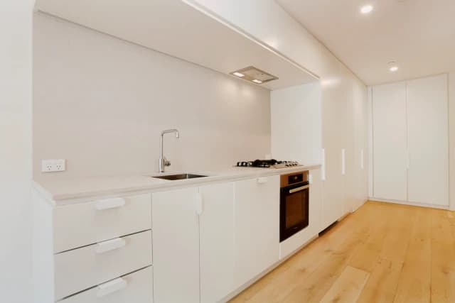 1Bedrooms, 1Bathrooms