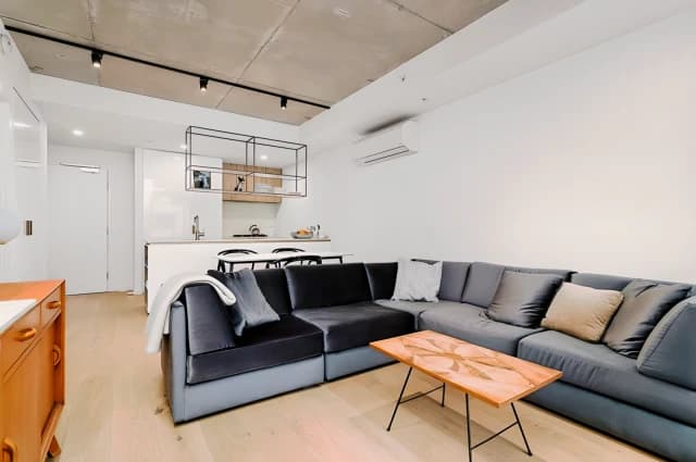 2Bedrooms, 2Bathrooms