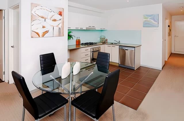 2Bedrooms, 1Bathrooms