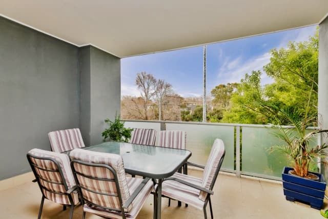 2Bedrooms, 1Bathrooms