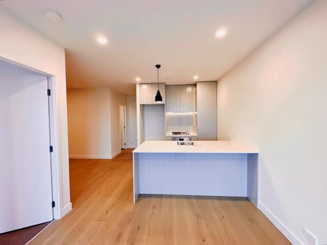 1Bedrooms, 1Bathrooms