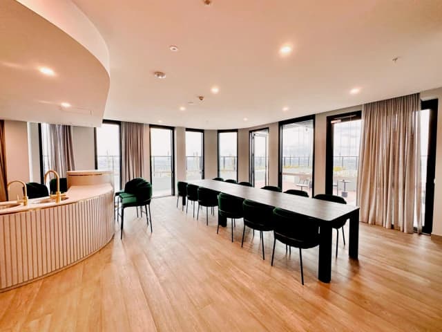 1Bedrooms, 1Bathrooms
