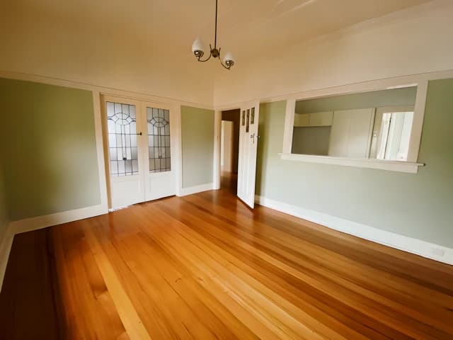 1Bedrooms, 1Bathrooms