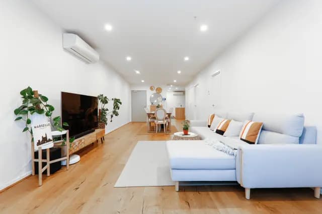 3Bedrooms, 2Bathrooms