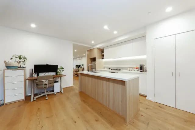 3Bedrooms, 2Bathrooms