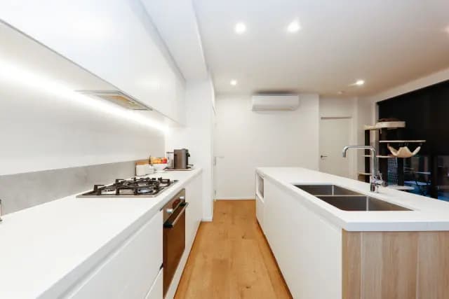 3Bedrooms, 2Bathrooms