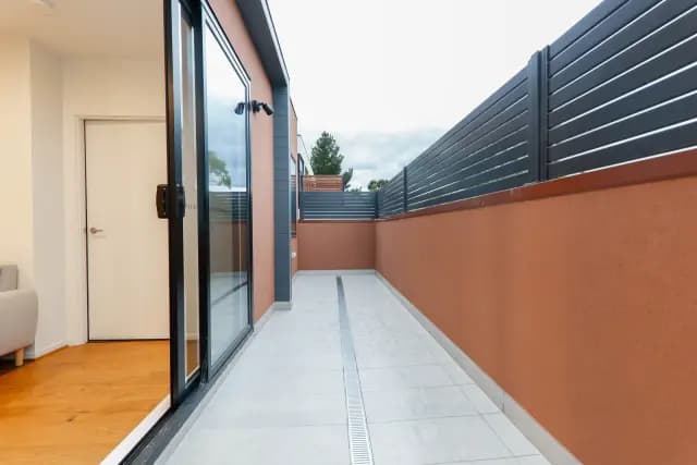 3Bedrooms, 2Bathrooms