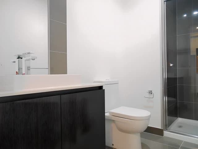 2Bedrooms, 2Bathrooms