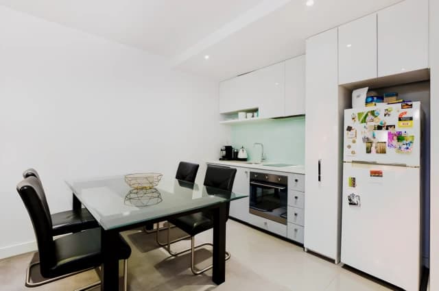 1Bedrooms, 1Bathrooms