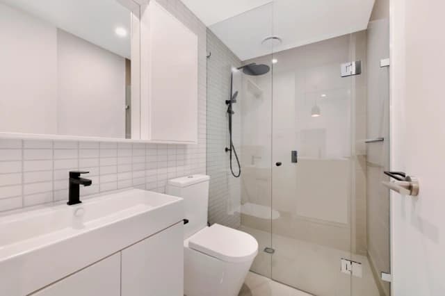 2Bedrooms, 2Bathrooms