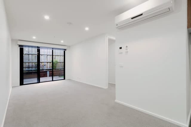 2Bedrooms, 1Bathrooms